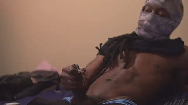 Snapshot of Slimomega chatting on March 13, 4:23 pm Slimomega online show from March 13, 4:23 pm