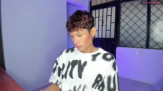 nicky moo online show from March 11, 5:35 pm