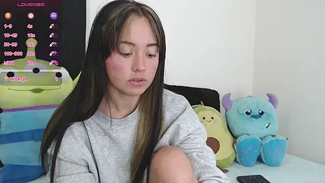 it l online show from December 5, 10:12 am