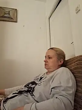 She-devilx online show from September 13, 9:03 pm