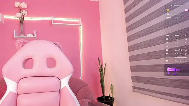 imlissie online show from March 17, 1:46 am