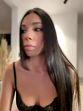 Snapshot of EllaSanz_ chatting on September 26, 10:47 pm EllaSanz online show from September 26, 10:47 pm