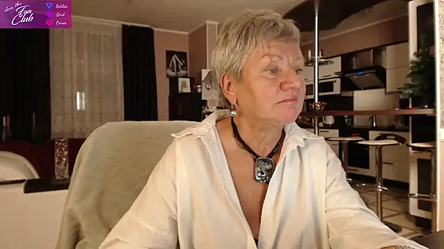 Snapshot of roxana_brooks chatting on December 17, 5:47 pm roxana brooks online show from December 17, 5:47 pm