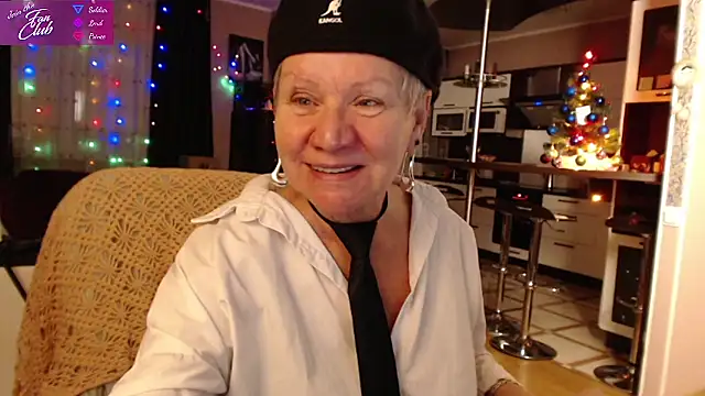 Snapshot of roxana_brooks chatting on January 6, 2:47 pm roxana brooks online show from January 6, 2:47 pm