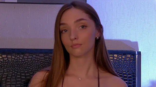 VirginieCruz online show from March 7, 2:56 pm