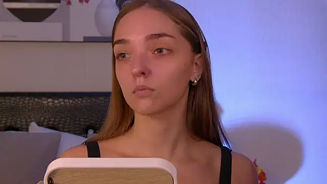 VirginieCruz online show from November 22, 7:29 am