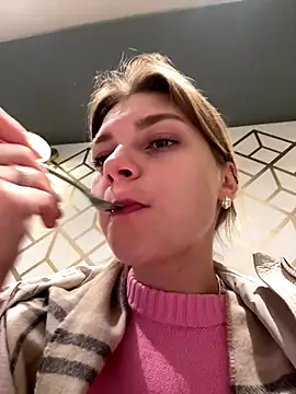 ValenciaShock online show from October 18, 6:37 am