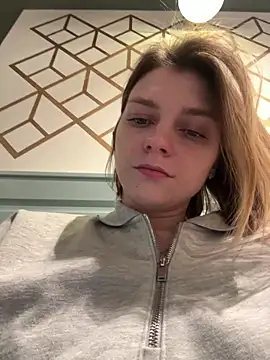 ValenciaShock online show from March 29, 6:24 am