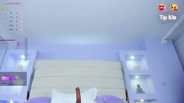 Isabella Daniell online show from March 15, 10:13 am