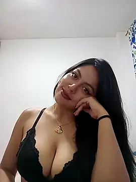 leah passion online show from February 13, 10:17 pm