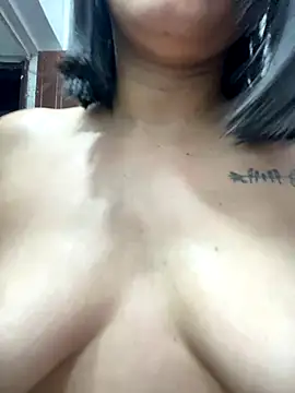 Lucia-Candy online show from December 2, 1:25 am