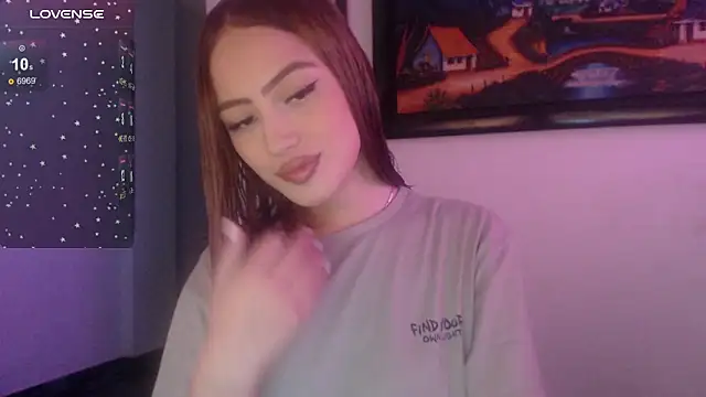 Snapshot of Sophi-tayson chatting on March 13, 8:11 pm Sophi-tayson online show from March 13, 8:11 pm