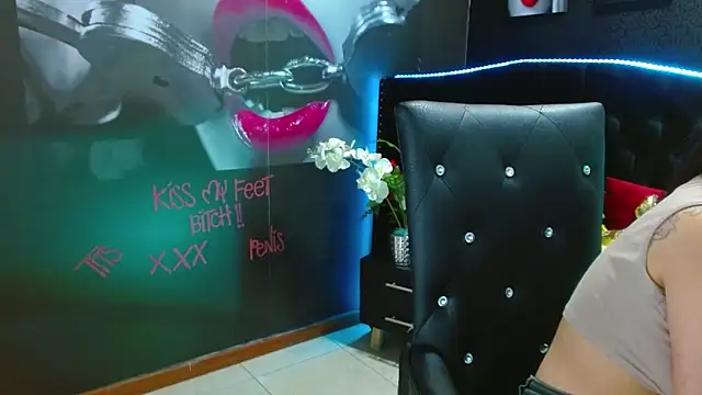 VALERY MEER online show from December 16, 5:43 pm