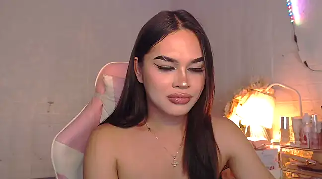 Snapshot of Ashely_Lewis chatting on January 20, 2:03 pm Ashely Lewis online show from January 20, 2:03 pm