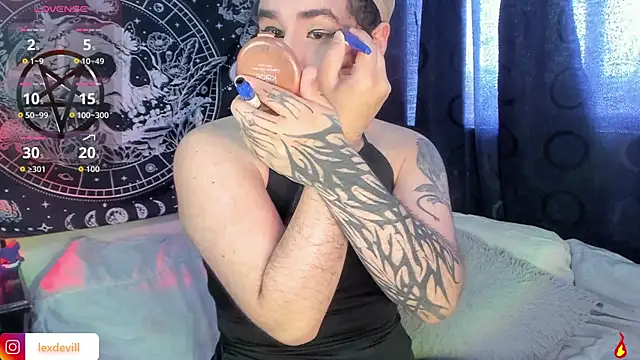 Lexxxxx  online show from October 31, 9:05 pm