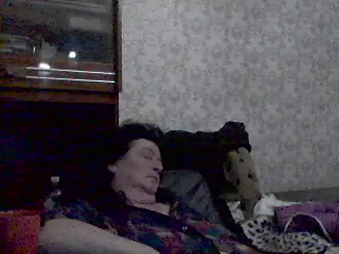 GypsiQueen2 online show from February 24, 9:31 pm