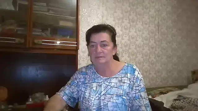 GypsiQueen2 online show from September 19, 6:52 pm