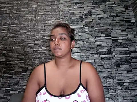 Xindias fantasyX online show from February 3, 7:08 pm