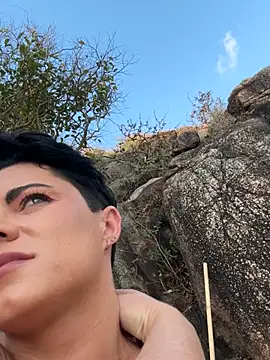 LukeLouHarvey online show from February 10, 1:14 am