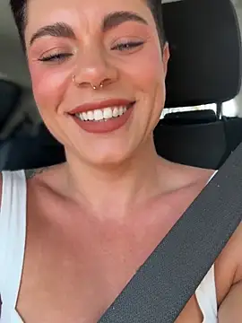 LukeLouHarvey online show from October 7, 4:31 am