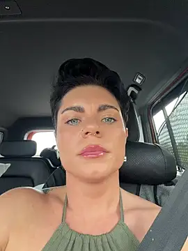 LukeLouHarvey online show from February 19, 6:31 am