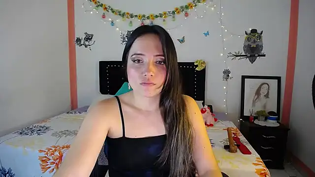 naughty girl 4u online show from February 6, 9:49 pm