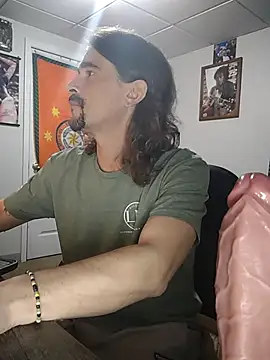 XxBobbyDigitalxX online show from March 11, 10:05 pm