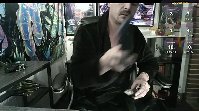 Snapshot of XxBobbyDigitalxX chatting on June 16, 11:40 pm XxBobbyDigitalxX online show from June 16, 11:40 pm