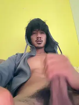 juniiorre online show from December 4, 12:36 pm