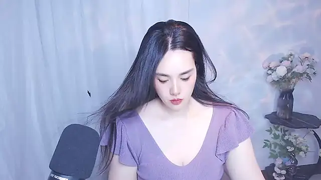 Snapshot of SHY-_-girl chatting on May 14, 7:37 am SHY- -girl online show from May 14, 7:37 am
