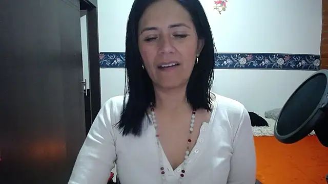 sharoon cheerry online show from September 30, 10:42 am