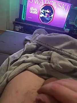 Snapshot of David19932908 chatting on December 5, 10:34 pm David19932908 online show from December 5, 10:34 pm