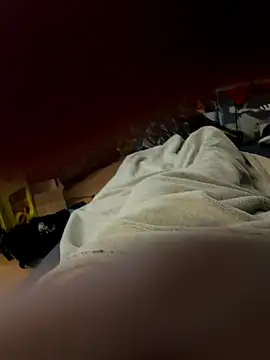 Snapshot of David19932908 chatting on October 6, 7:44 pm David19932908 online show from October 6, 7:44 pm