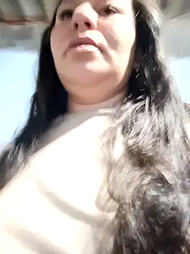 Snapshot of Amanda-Cruz chatting on December 6, 9:10 am Amanda-Cruz online show from December 6, 9:10 am