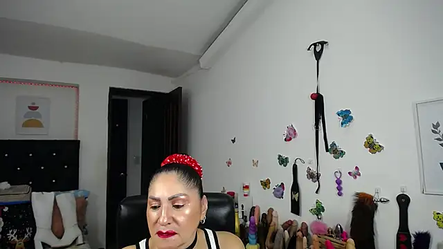 mature bigboobs10 online show from October 26, 4:18 am