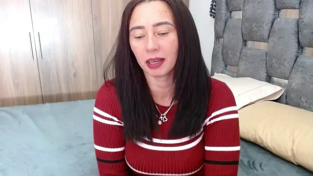 Snapshot of sara_hott_1 chatting on March 8, 12:41 pm sara hott 1 online show from March 8, 12:41 pm