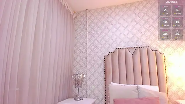 Snapshot of Pia_Johnson_ chatting on September 28, 11:37 am Pia Johnson online show from September 28, 11:37 am