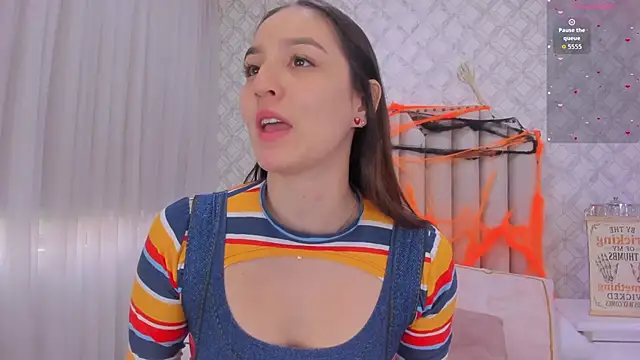 Snapshot of Pia_Johnson_ chatting on October 31, 11:44 am Pia Johnson online show from October 31, 11:44 am