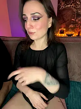 hades4ness online show from December 7, 4:25 pm