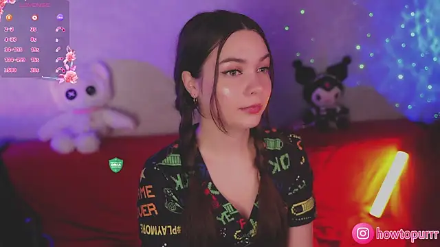 How2Meow online show from October 17, 4:42 pm