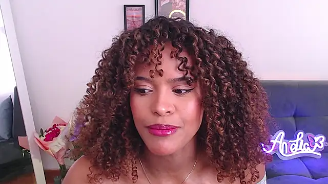 Snapshot of Amelia_bss chatting on February 18, 1:44 pm Amelia bss online show from February 18, 1:44 pm