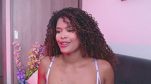 Snapshot of Amelia_bss chatting on October 5, 2:15 pm Amelia bss online show from October 5, 2:15 pm