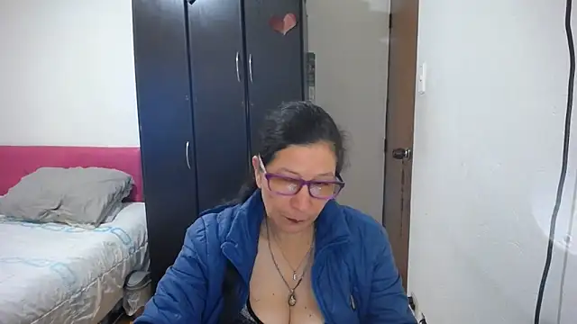 latin49 online show from May 29, 3:15 am