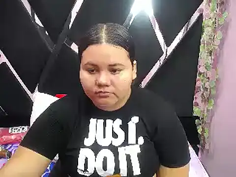 ValenTitis online show from February 1, 2:05 am