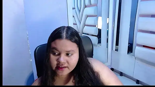 ValenTitis online show from December 17, 9:10 pm