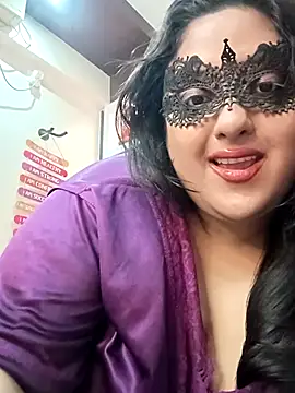 Snapshot of AgniPriya chatting on February 10, 3:43 am AgniPriya online show from February 10, 3:43 am