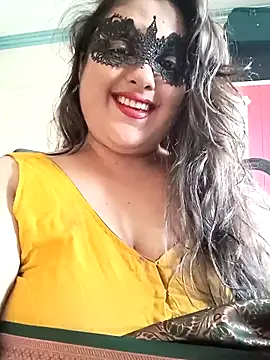 Snapshot of AgniPriya chatting on May 15, 10:33 am AgniPriya online show from May 15, 10:33 am