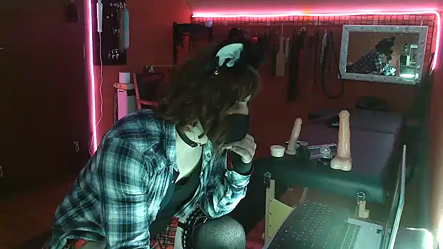 Ginny-the-bdsm-nympho online show from February 27, 5:47 pm