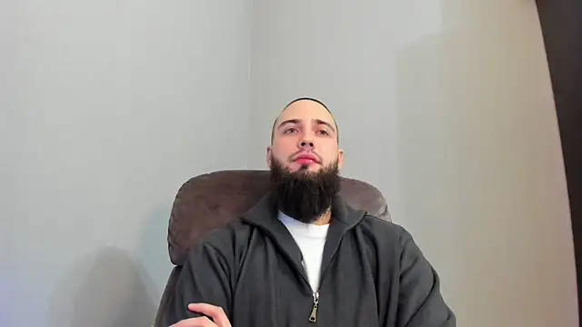 A              online show from February 6, 9:49 pm