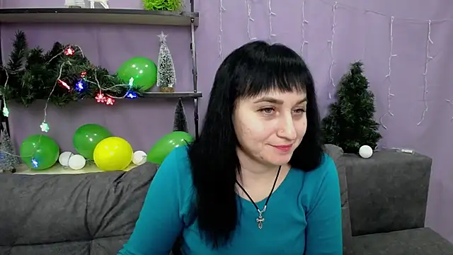 NinaFlawlees online show from January 9, 7:08 pm